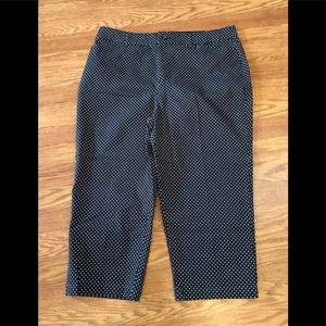 Croft & Barrow khaki classic fit stretch size 16